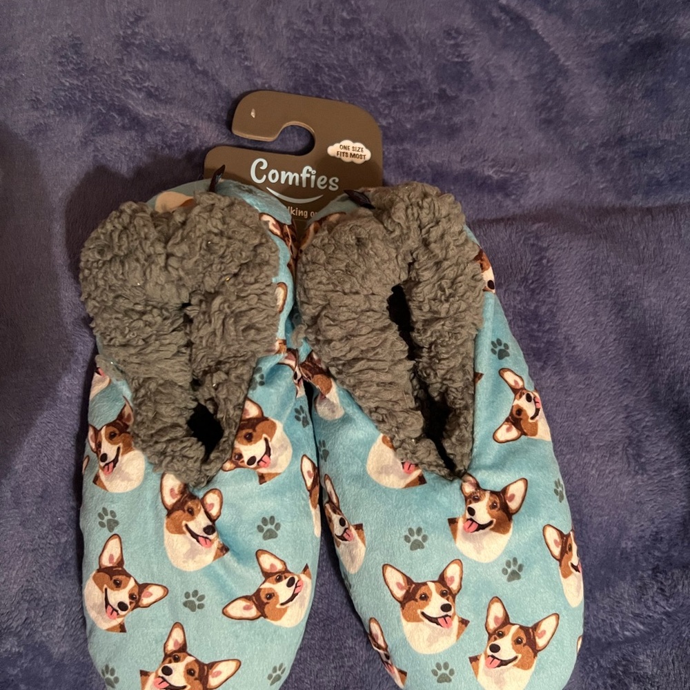 Comfies Welsh Corgi Slippers, new with tag, Comfies,It’s Like Walking on Clouds”